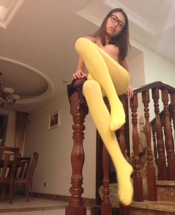 御姐很哀伤-李琳玥性感黄丝袜