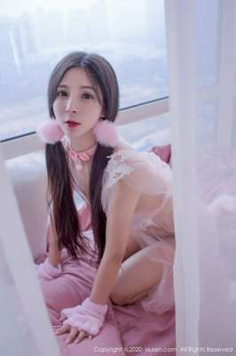 强暴正在洗澡的护士