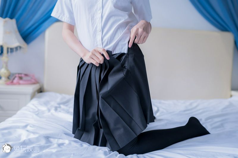 同学妳又坐过站作者：robertchen