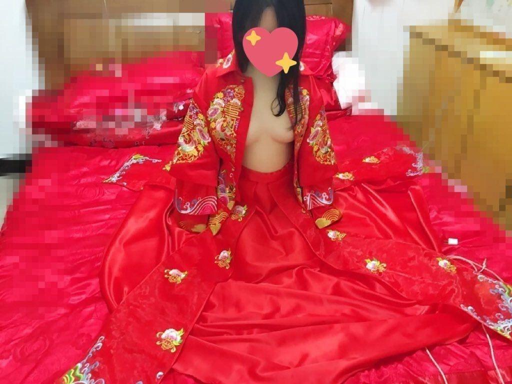 娴静犹如花照水 行动好比风扶柳