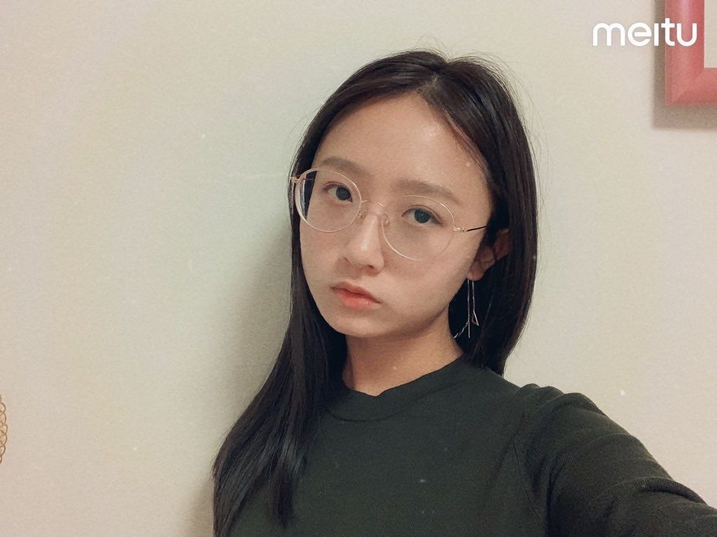 越来越喜欢反差，床上床下不一样，一次看个够吧