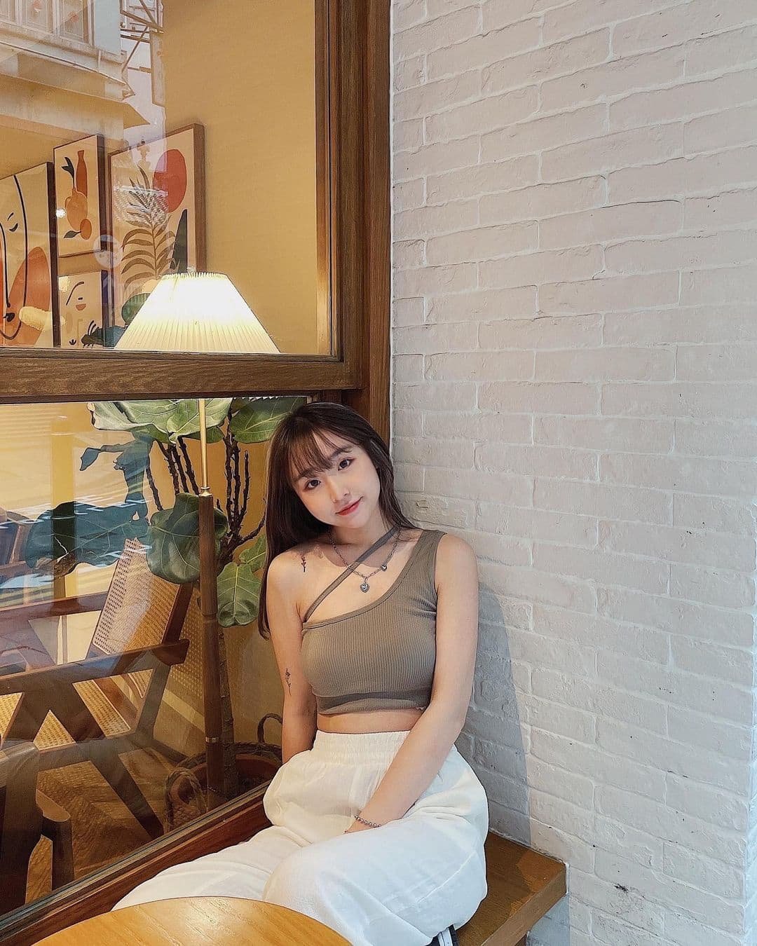 很是清纯的小菇凉