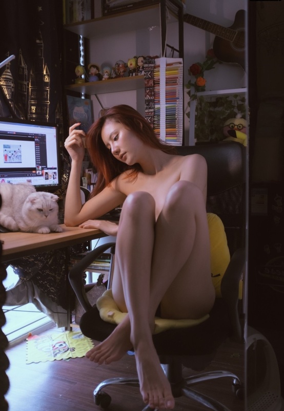 猫也会爱上的美女