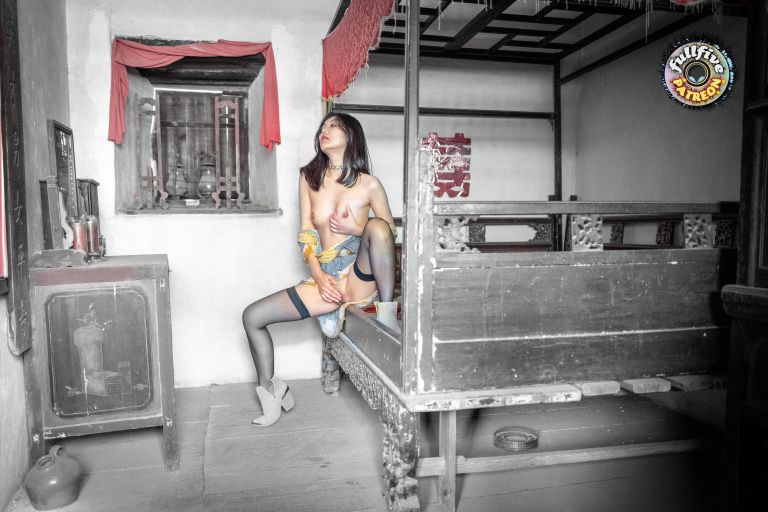 当年宜家事件女主-fullfive 户外露出自慰超刺激PLAY