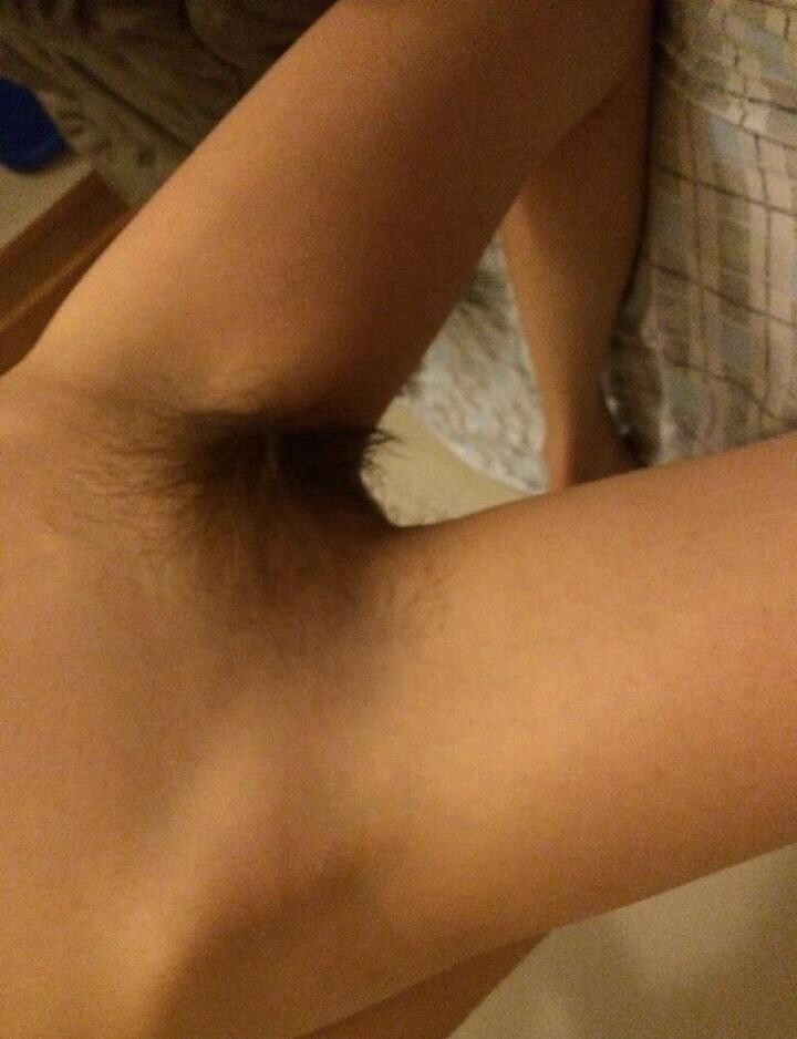 就是看不到那销魂洞，你说气人不？