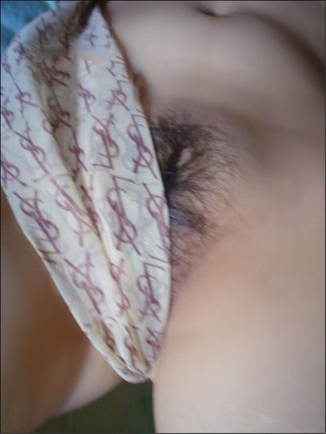 就是看不到那销魂洞，你说气人不？