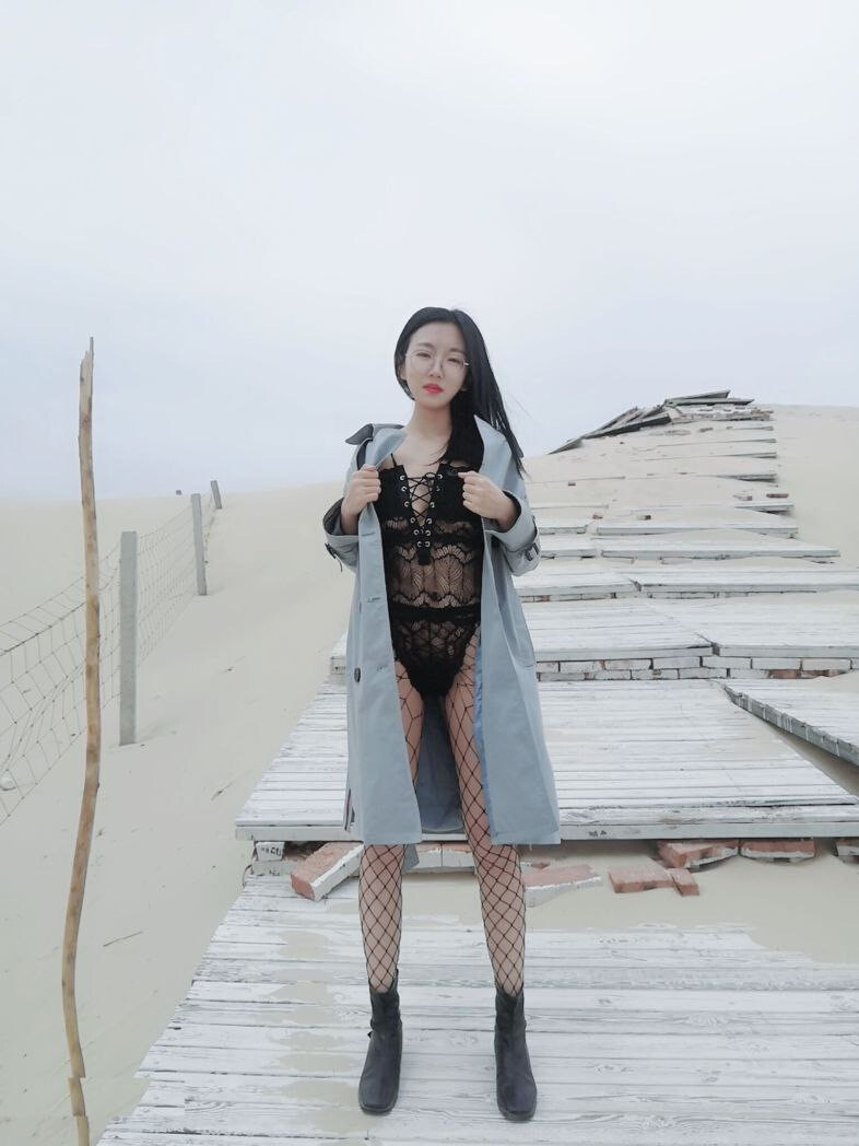 喜欢约啪的美女[87P]