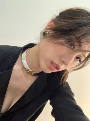 清纯外表的反差女孩第1季