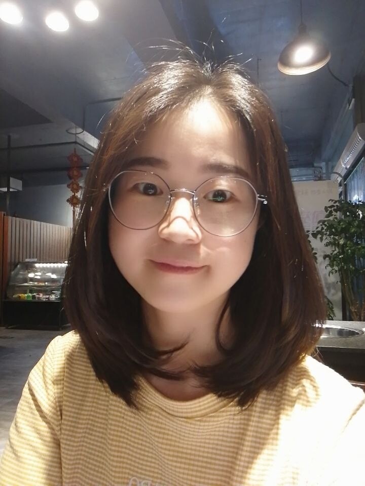 [清纯VS反差001] 人后母狗的样子可真骚[100P]