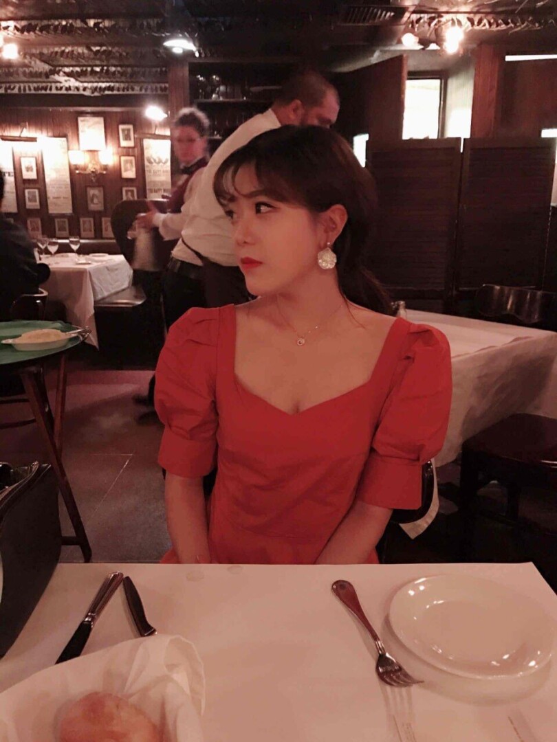 [清纯VS反差002] 人后母狗的样子可真骚[100P]