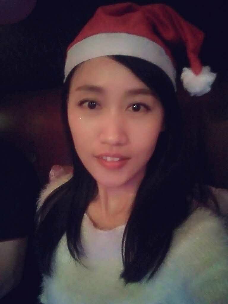 来自熟妇自拍素图第二期[137P]