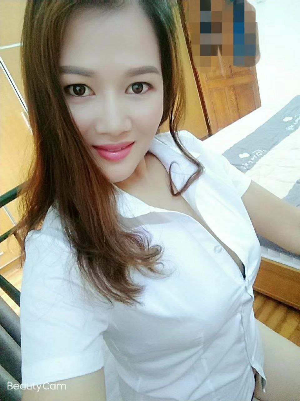 来自熟妇自拍素图第二期[137P]