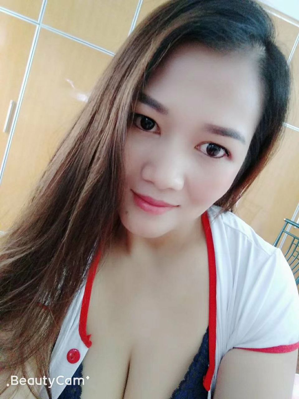 来自熟妇自拍素图第二期[137P]