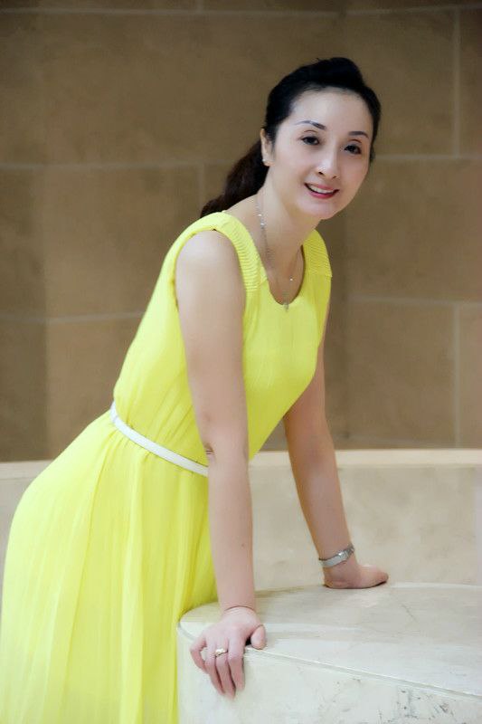 来自熟妇自拍素图第二期[137P]