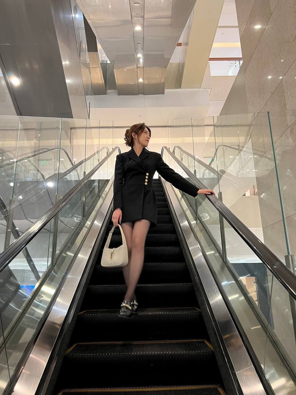 周六百变校巴，上车请刷卡[63P]