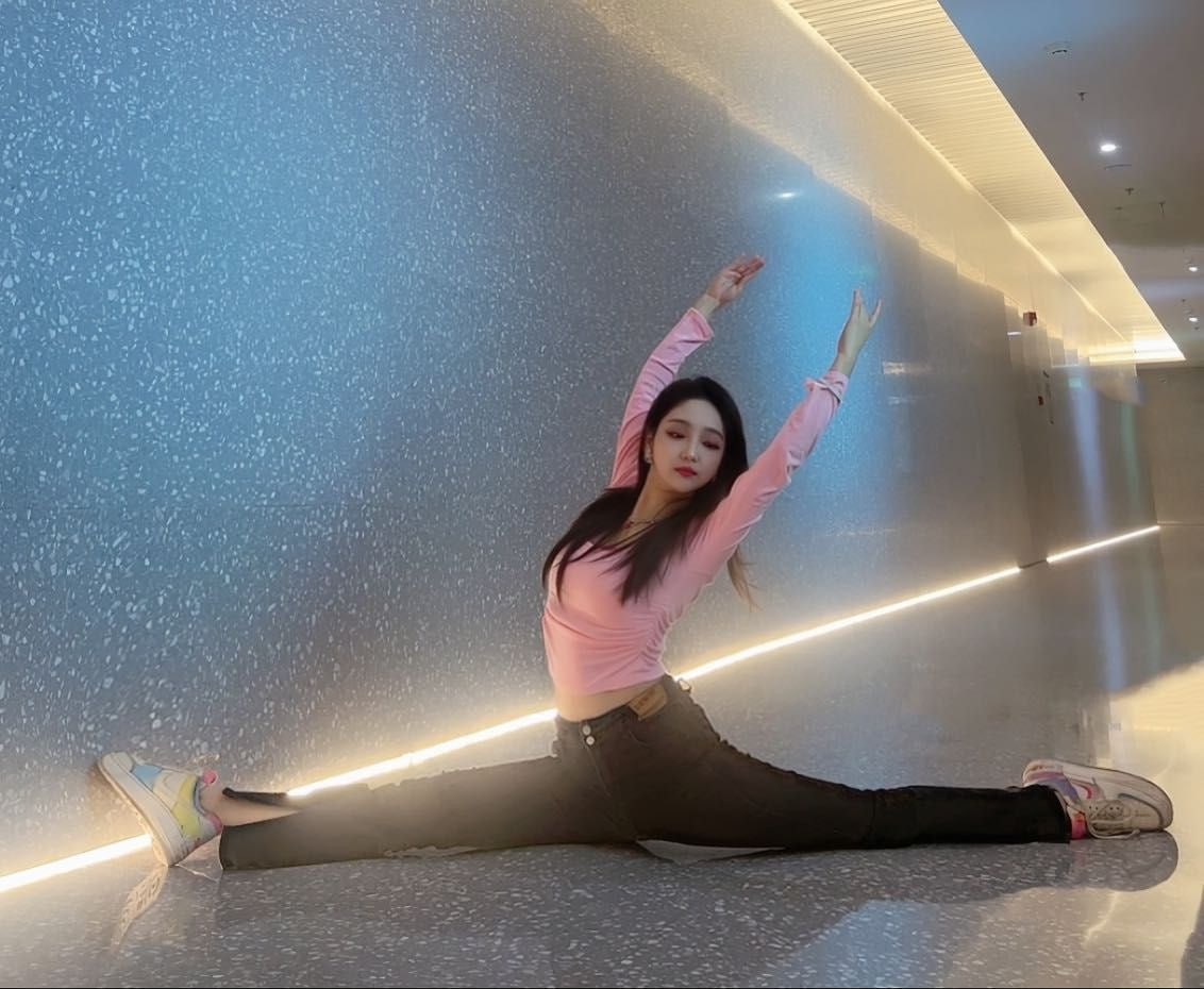 周六百变校巴，上车请刷卡[63P]