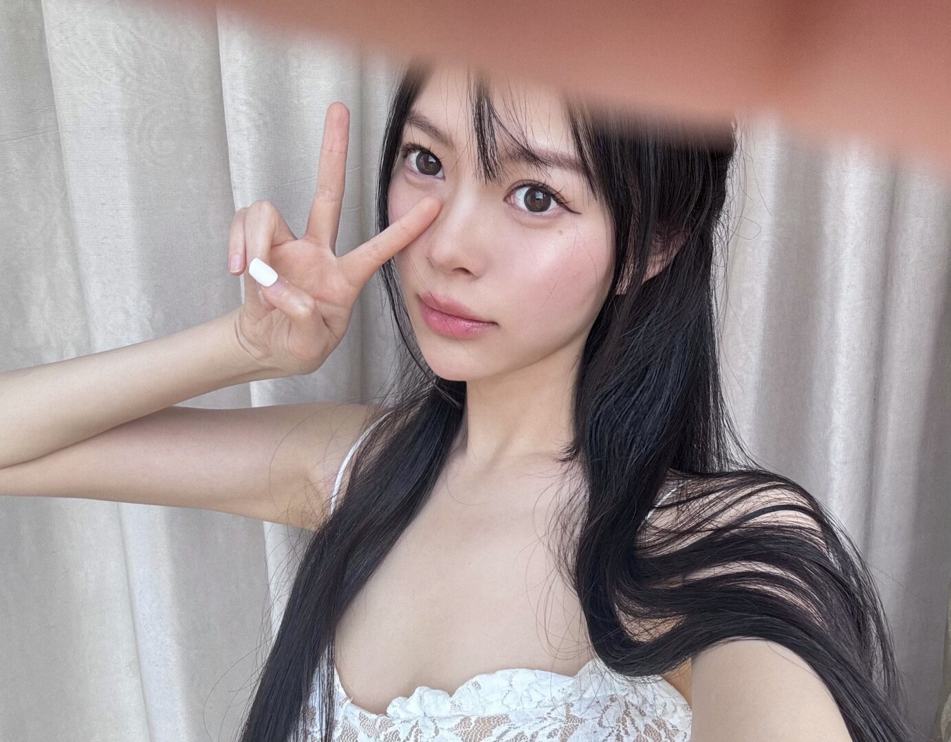 分享推上性感诱惑的美女[100P]