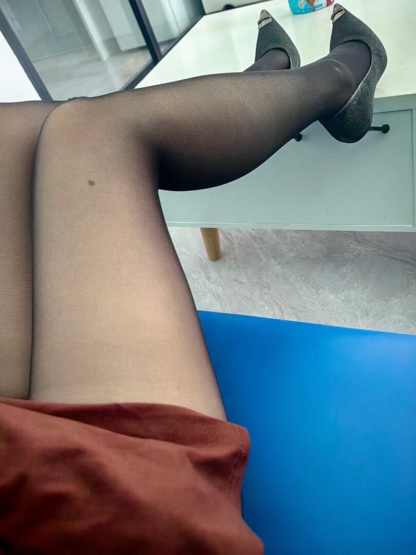 分享推上性感诱惑的美女[100P]