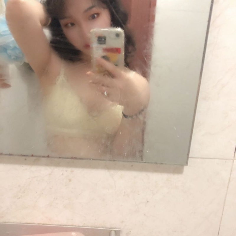 露脸反差之骚穴