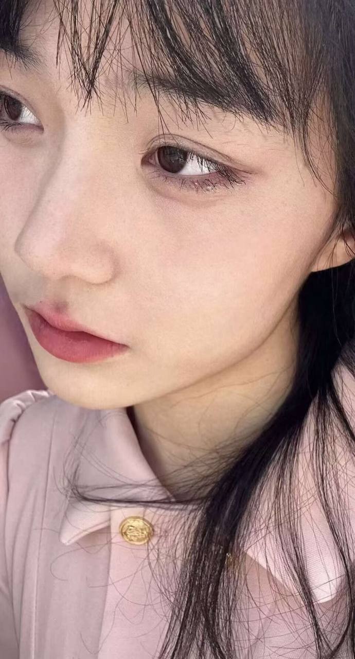 露脸反差之丝袜美腿