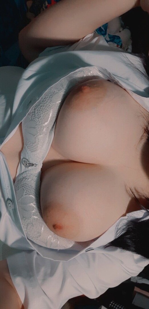 奥迪大灯晃得腰痛