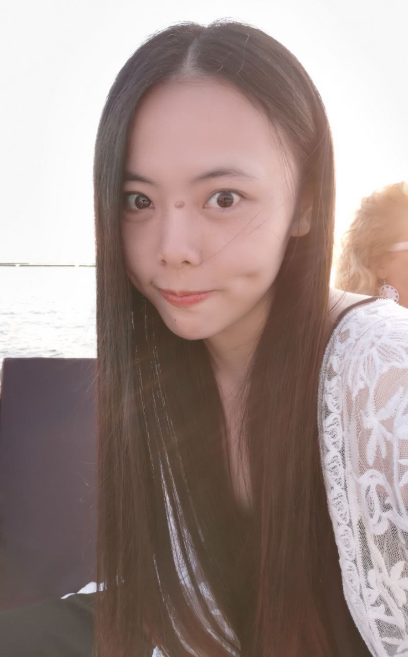 露脸反差之绿色喜茶