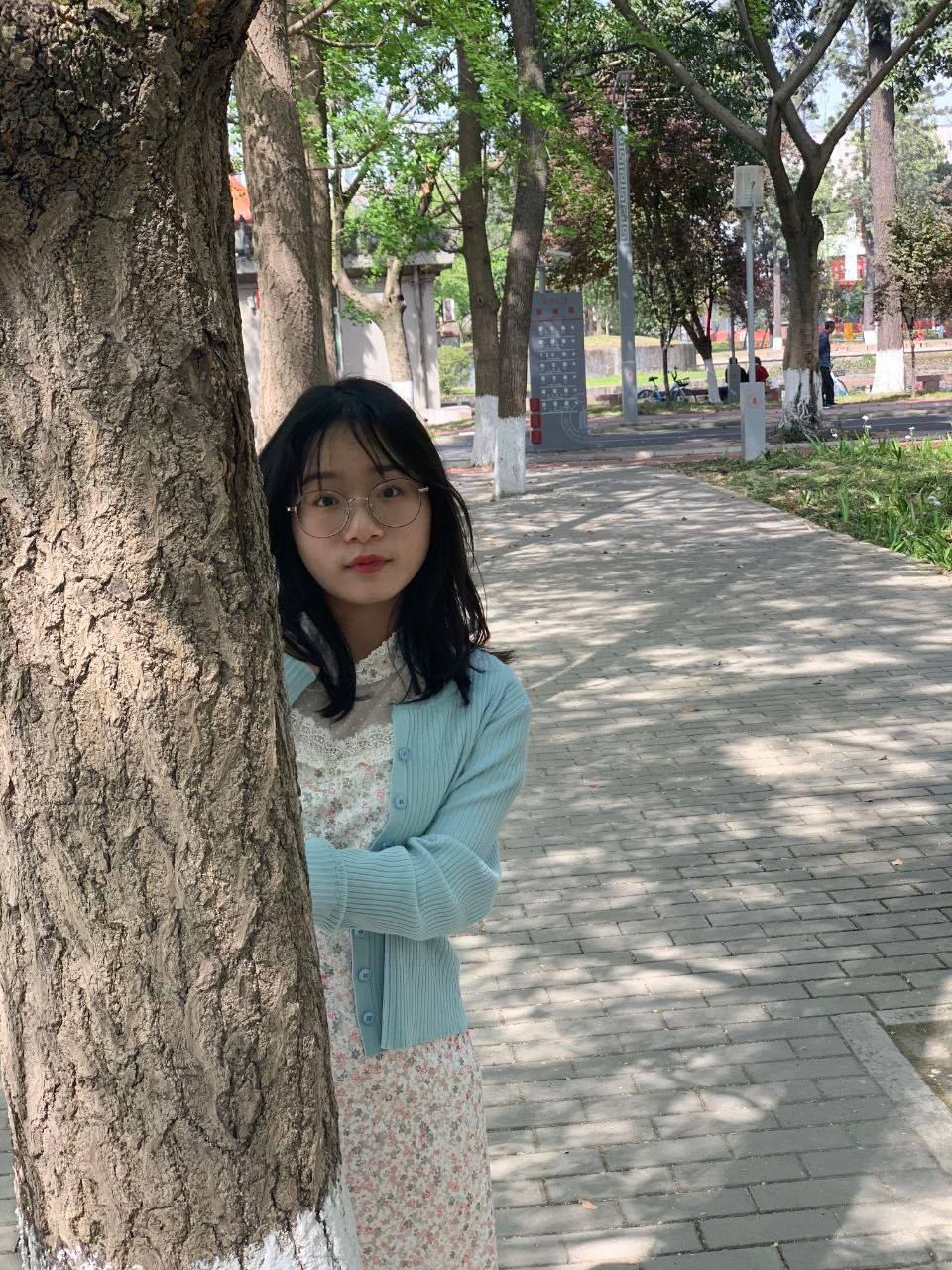 露脸反差之虽丑但跪在真实