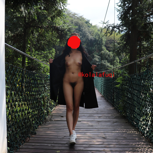 kolalafuqi露出专辑-3[郊野公园露出]