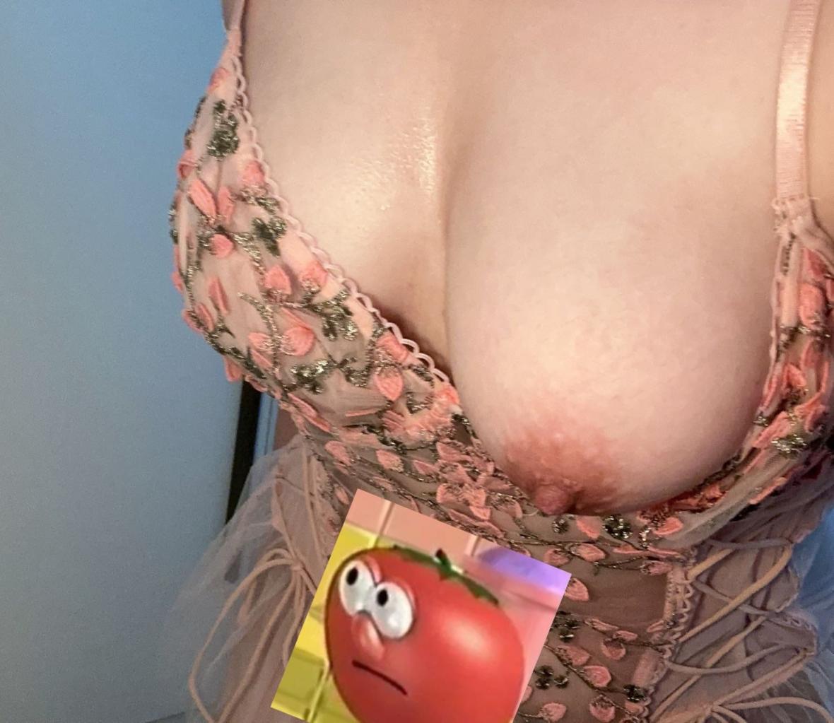 奶子是开启女人欲望的源泉