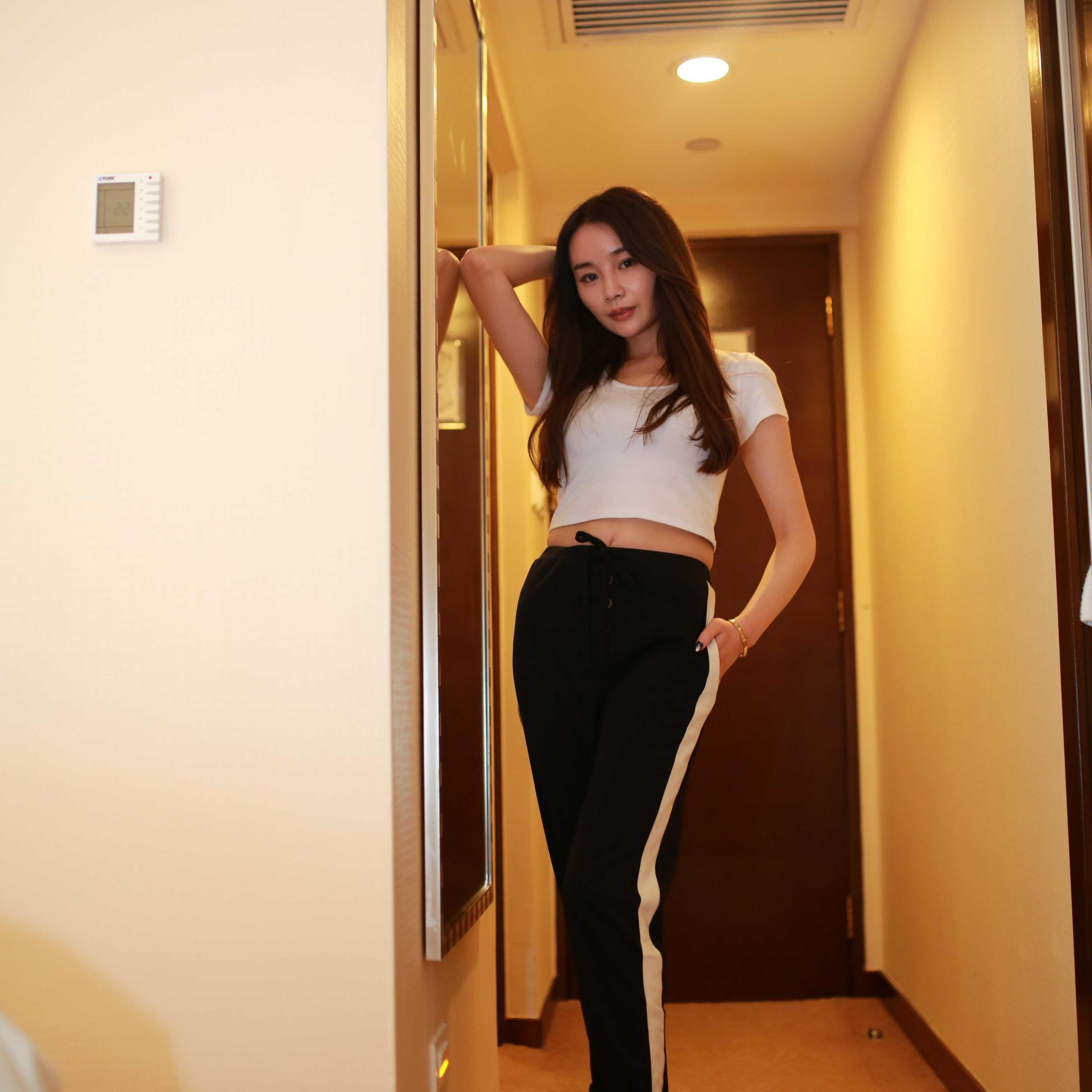 充满青春气息的极品小姐姐