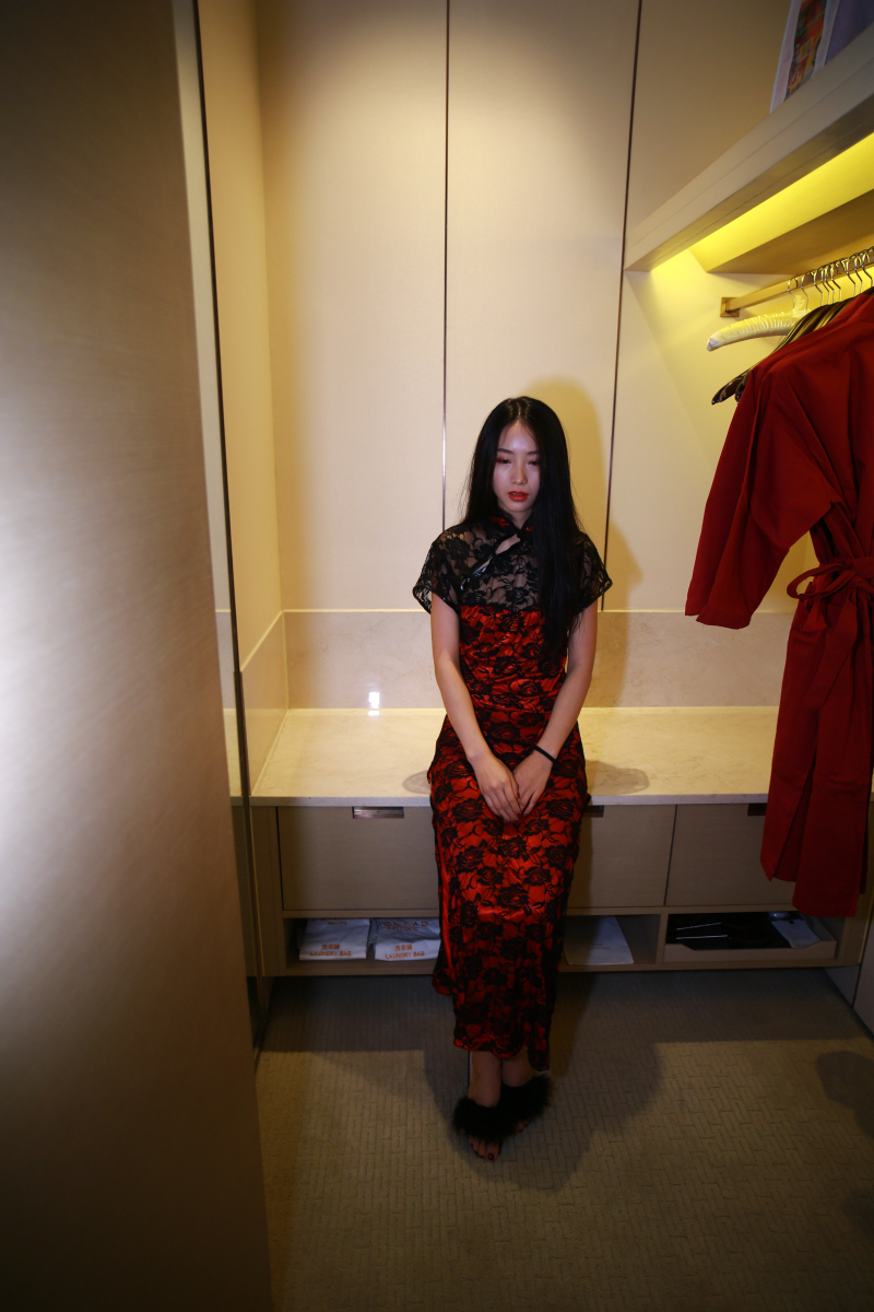 旗袍妹子身材太舒服了