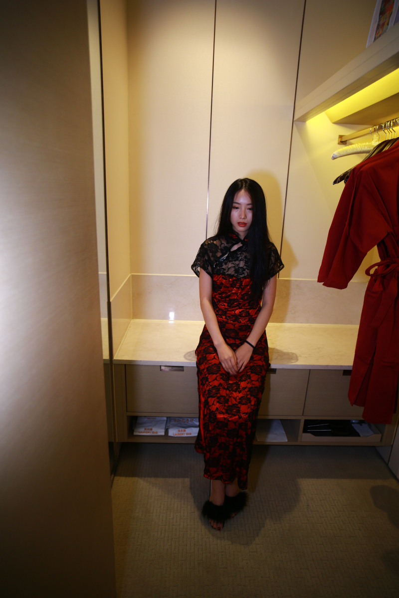 旗袍妹子身材太舒服了