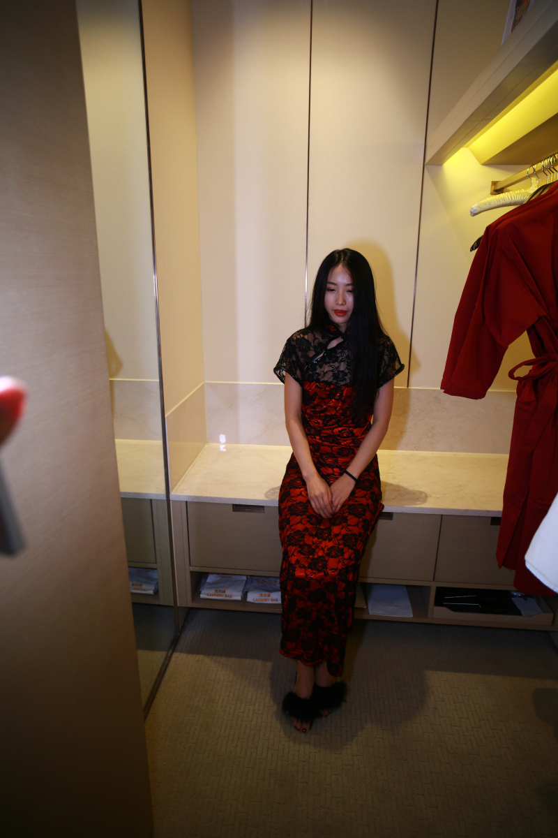 旗袍妹子身材太舒服了