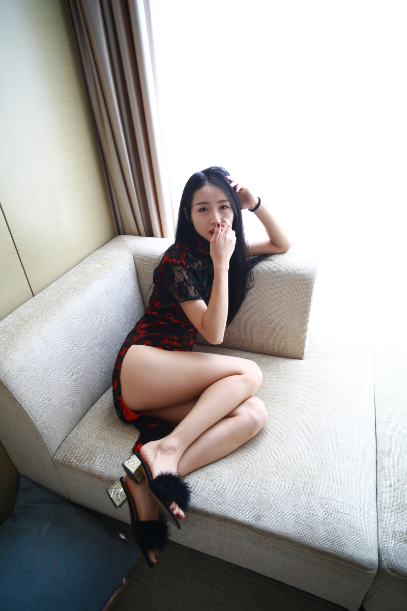 旗袍妹子身材太舒服了