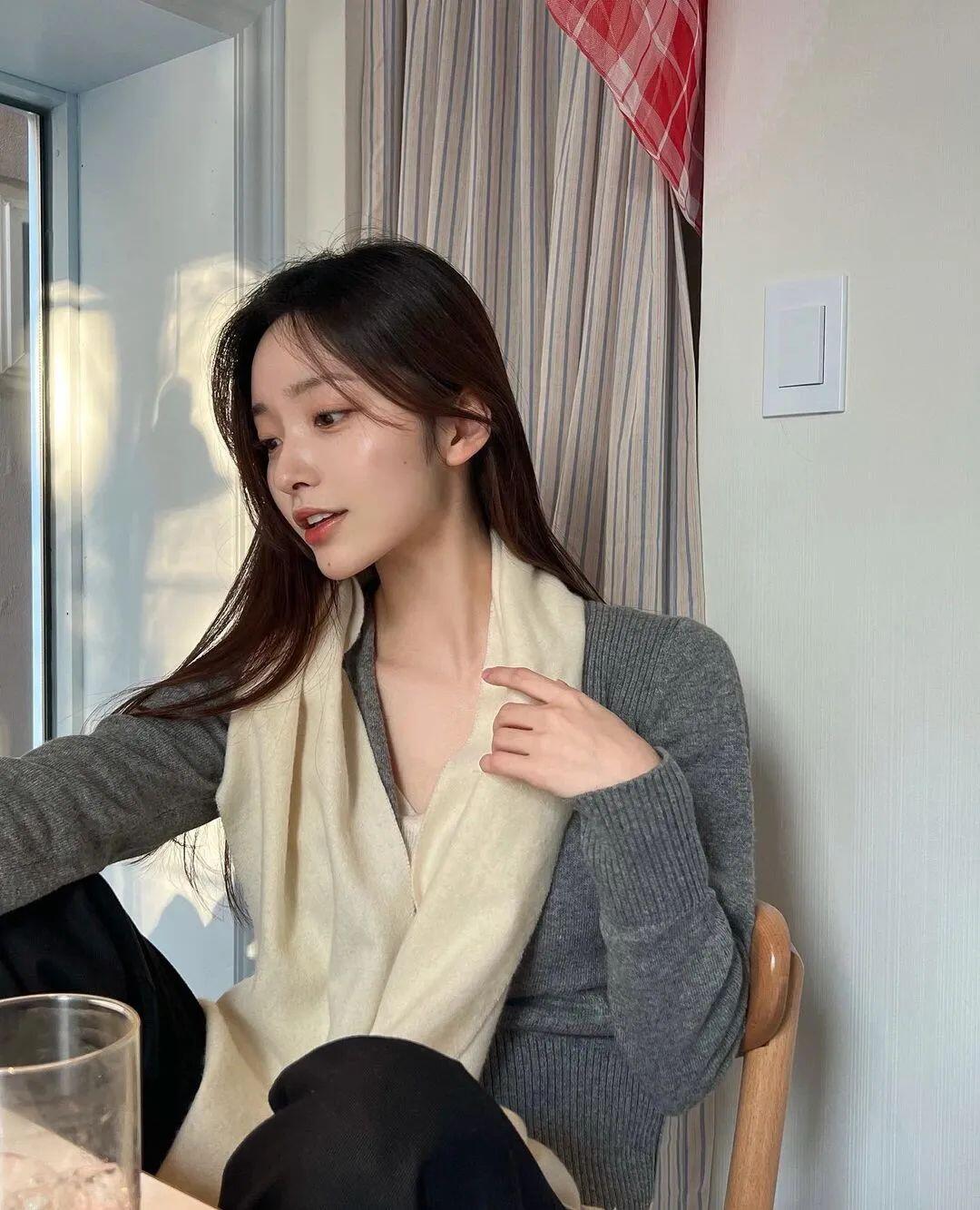 嫩妹，媚眼如丝，酥腰撩人，拉丝了