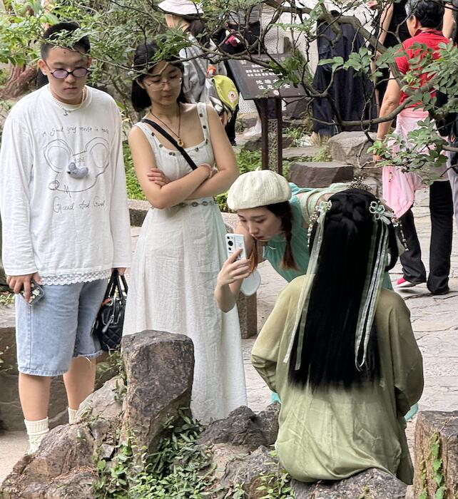 街头随手拍，主打一个真实