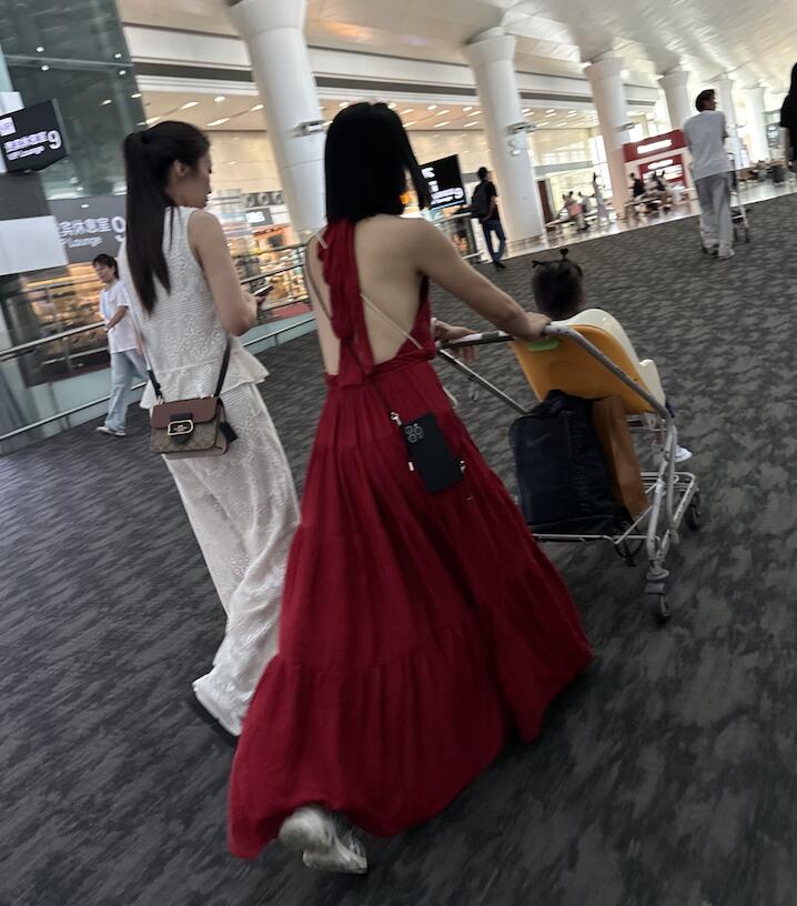 街头随手拍，主打一个真实