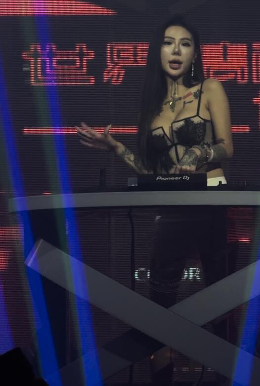 街头随手拍，主打一个真实