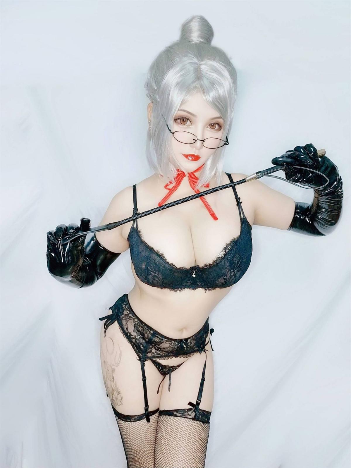 拿起你的小皮鞭 [22P]