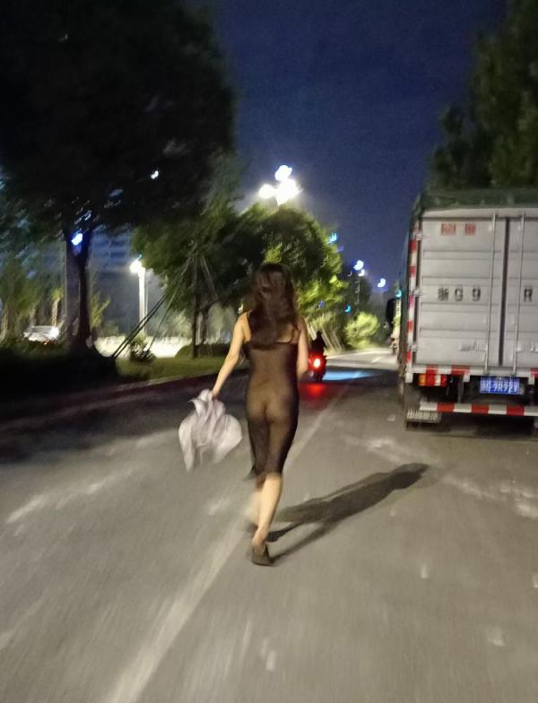 爱露出的女人[26P]