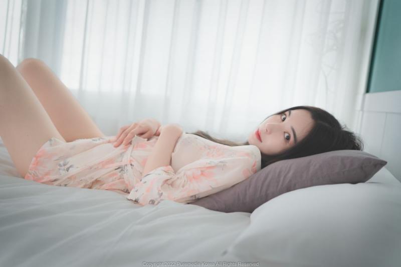 白嫩温柔的极品小少妇