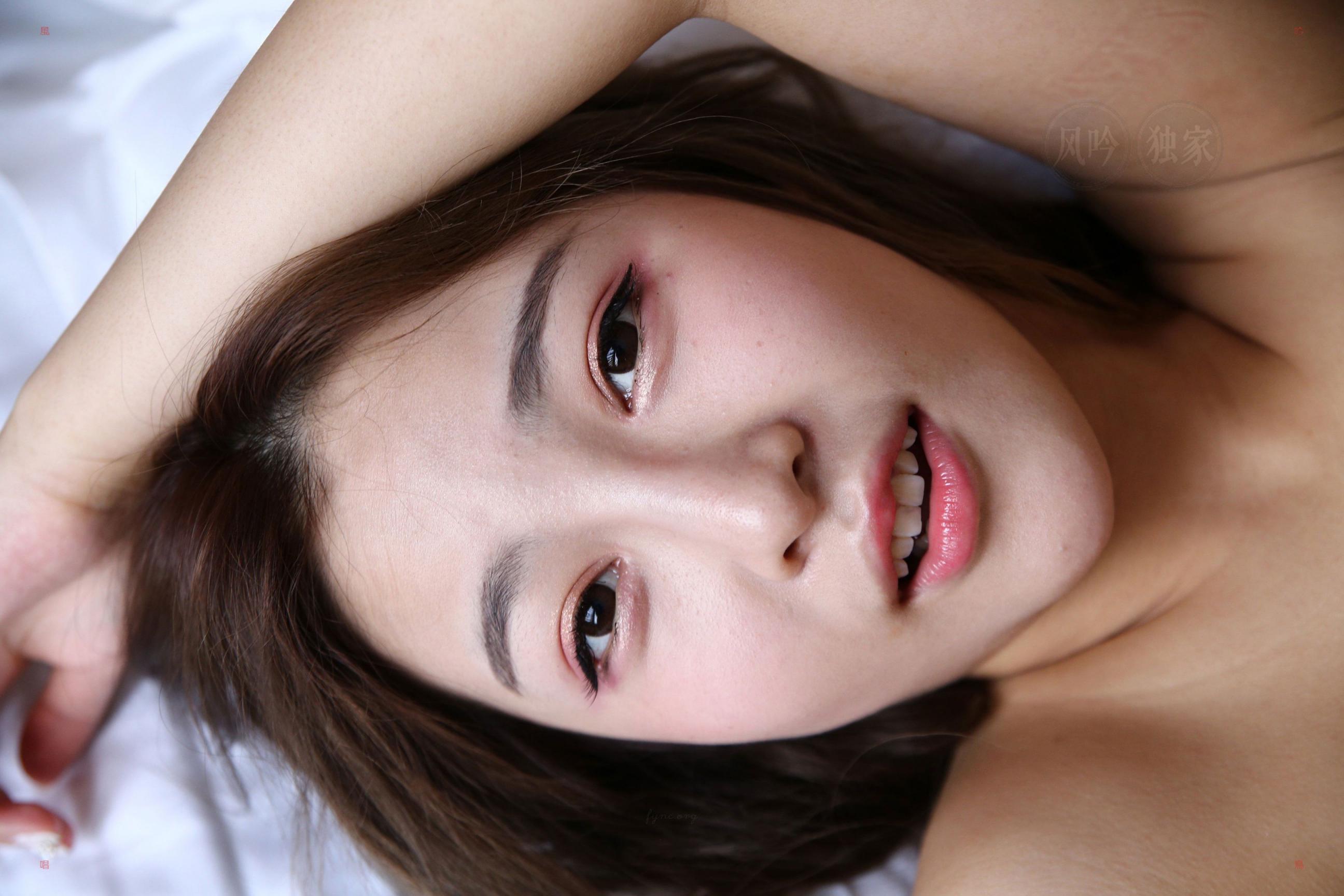 颜值不错的妹子鲍鱼看上去很粉嫩