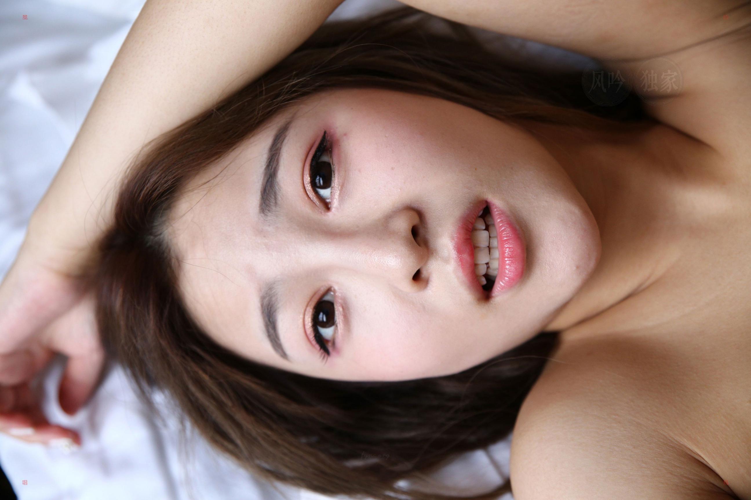 颜值不错的妹子鲍鱼看上去很粉嫩