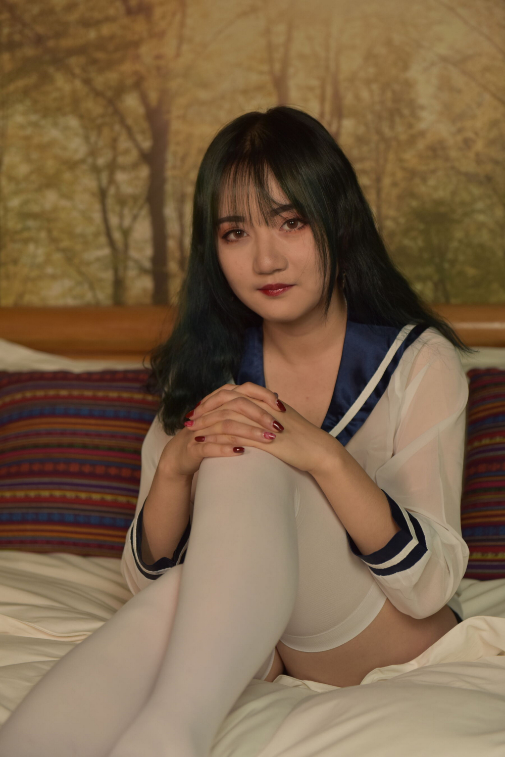 白袜骚女真的是太诱人了