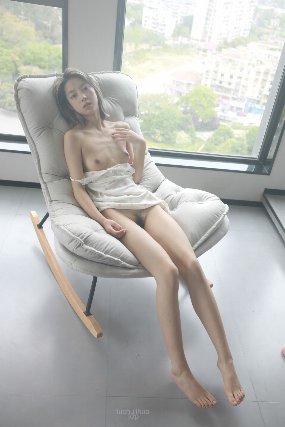 极品排骨嫩妹子