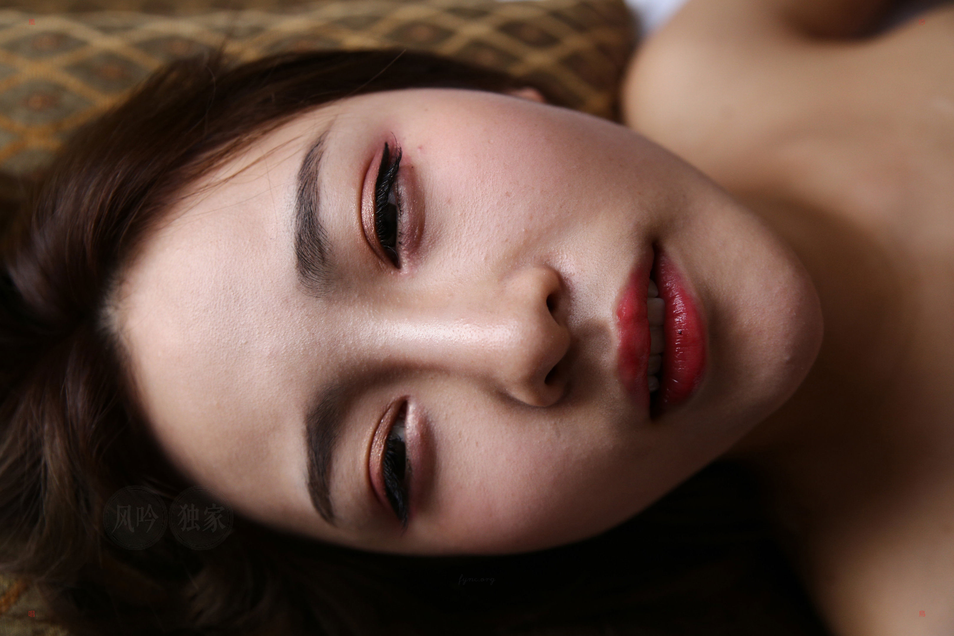 这个姿势好想插入啊