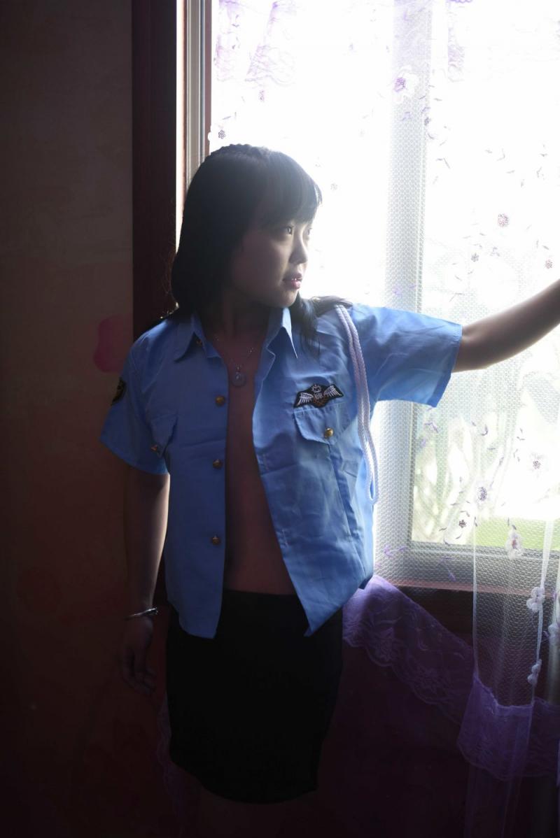 这小妞是真的骚