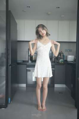 极品排骨嫩妹子