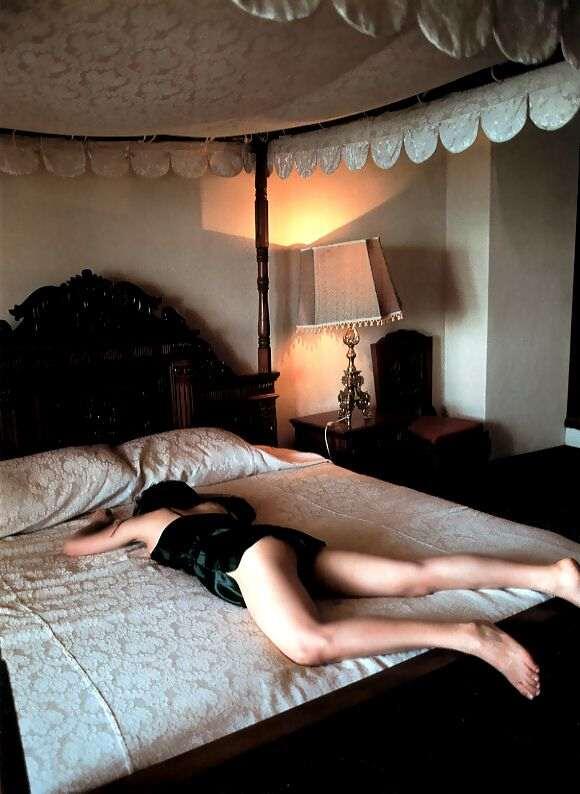 《女机器人》女主——青山知可子（第二弹）–《热带性气候》写真上半部分[96P]