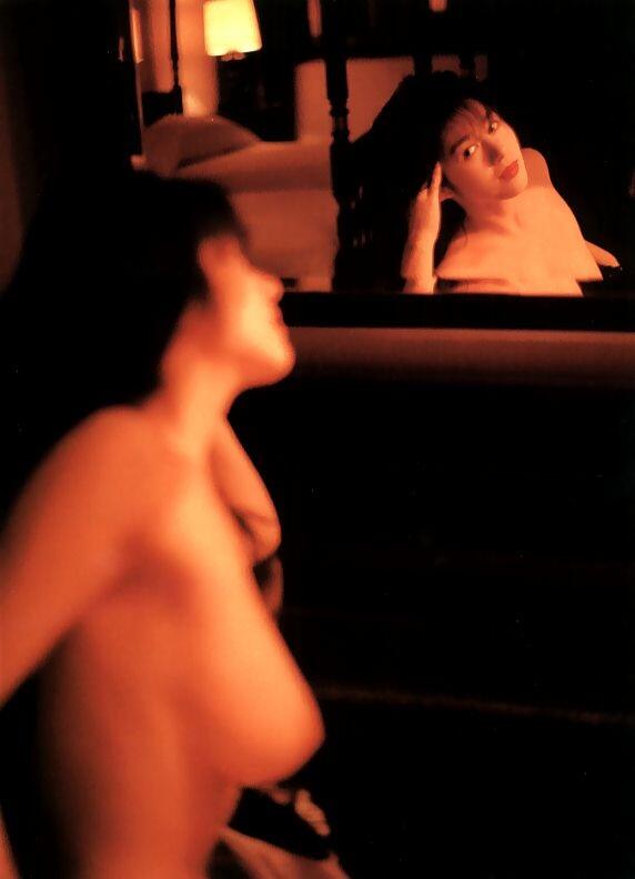 《女机器人》女主——青山知可子（第三弹）–《热带性气候》写真下半部分[100P]